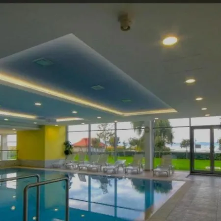 Club218 Vizparti Wellness Apartman Siofok