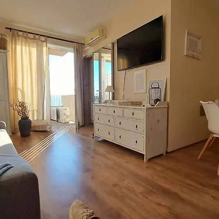 Apartment Club218 Vizparti Wellness Apartman Siofok