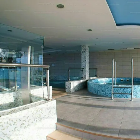 Club218 Vizparti Wellness Apartman