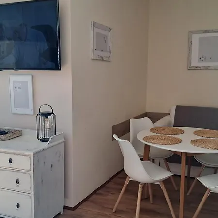 Club218 Vizparti Wellness 公寓 希欧福克