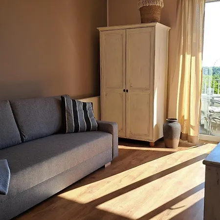 Club218 Vizparti Wellness Apartman * Siofok
