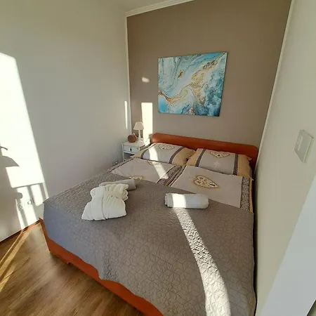 Club218 Vizparti Wellness Lägenhet