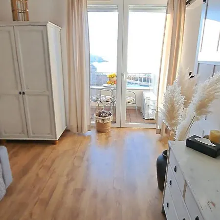 Club218 Vizparti Wellness * Siófok