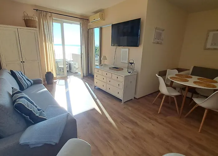 Club218 Vizparti Wellness Siófok