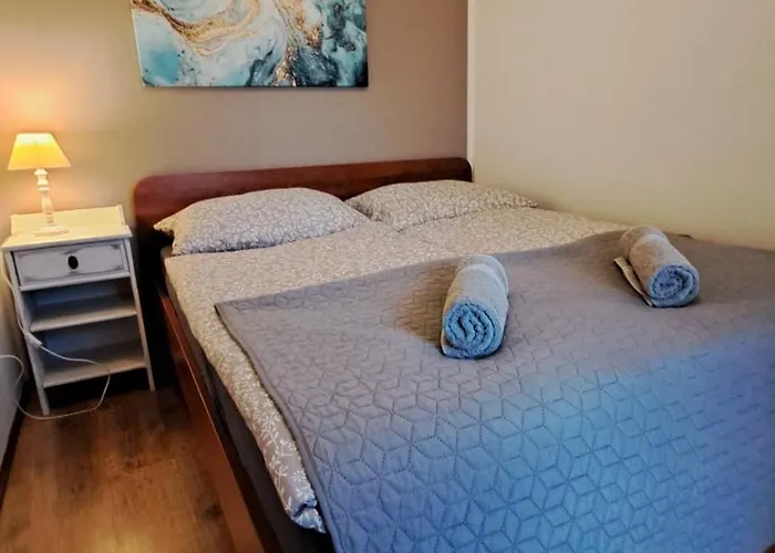 Club218 Vizparti Wellness Apartman